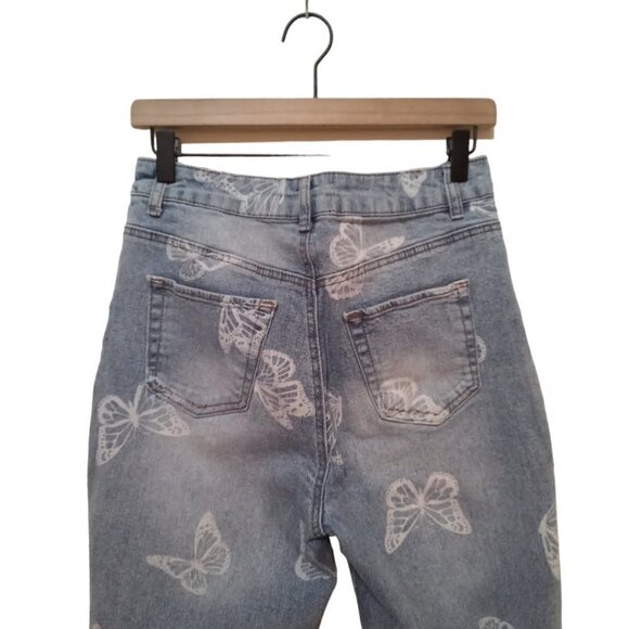 Tinseltown Juniors' Butterfly Print Relaxed Skinny Frayed Jeans Sz 9 - Picture 4 of 8